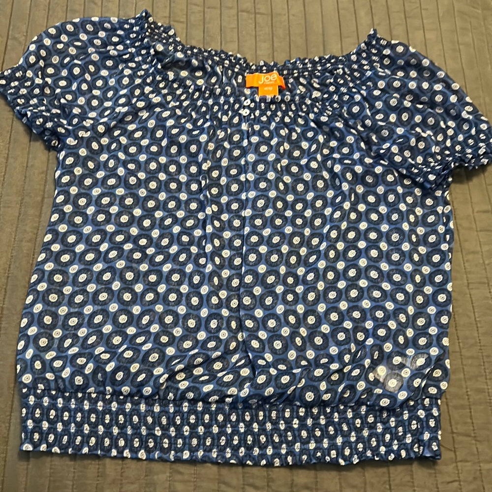 Joe size XL sheer top